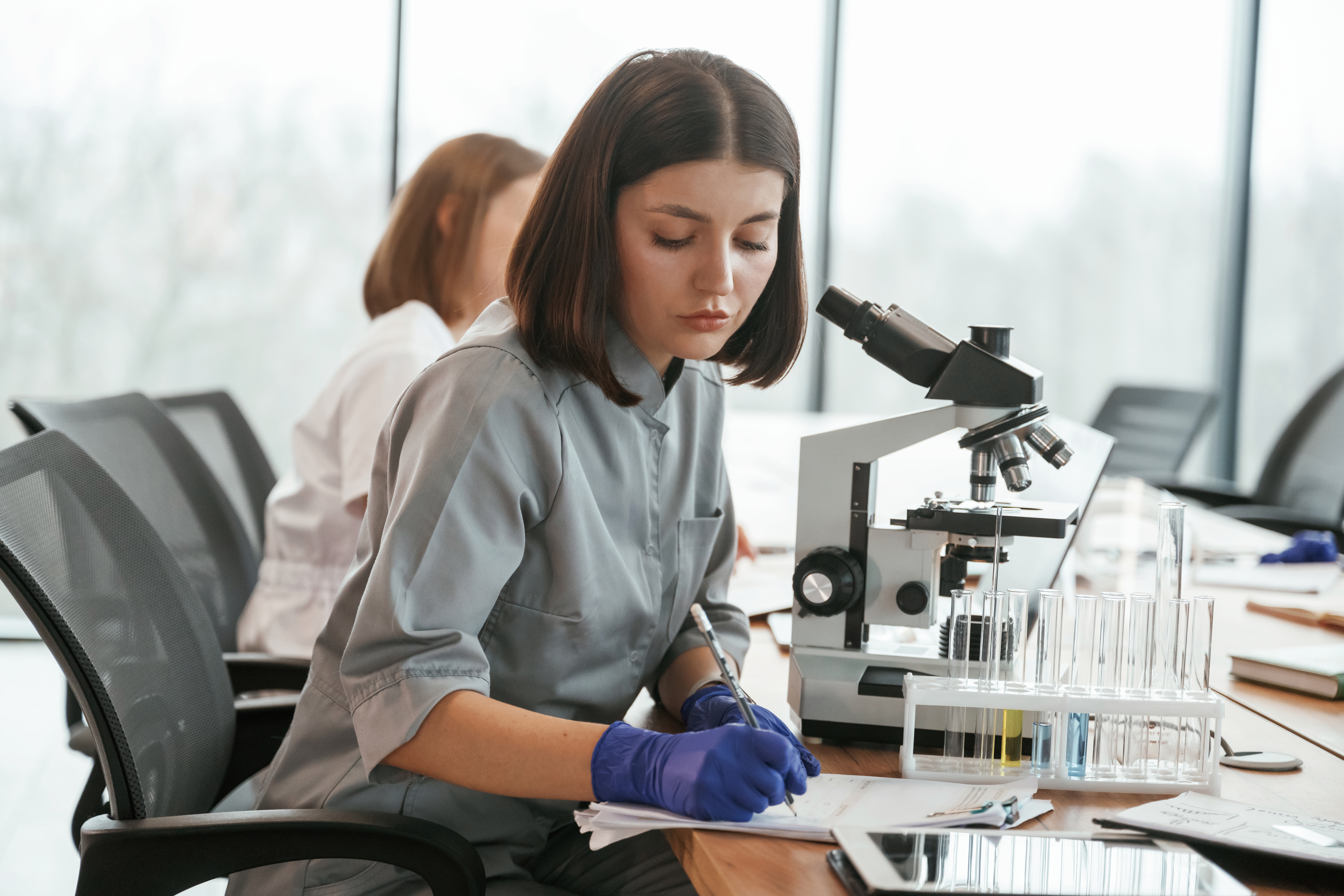 ยุคใหม่ของธุรกิจ OEM/ODM : เมื่อแบรนด์ต้องการมากกว่าโรงงาน และมองหา "Lab Partner" ที่เชื่อถือได้