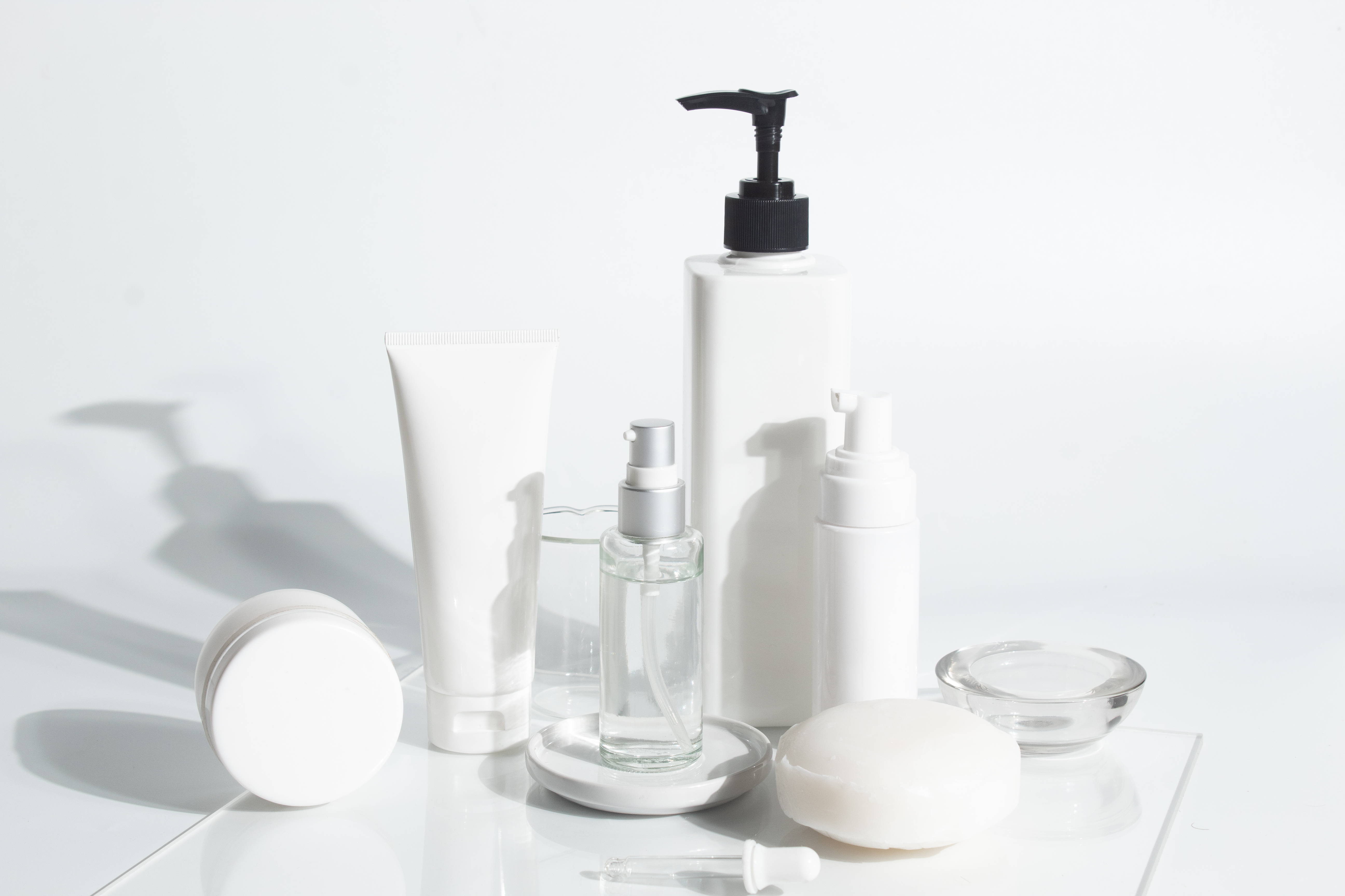 บริการทดสอบความเข้ากันของผลิตภัณฑ์กับบรรจุภัณฑ์ สำหรับกลุ่ม Skincare
